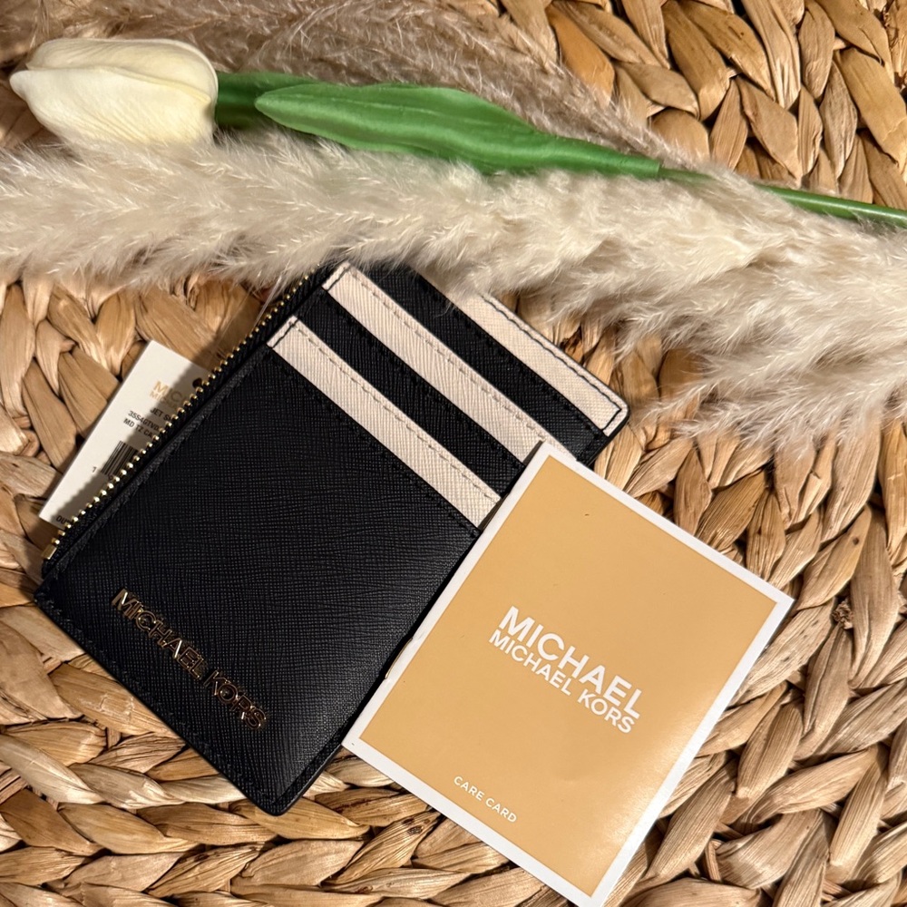 Michael Kors Black and Cream Card Holder
